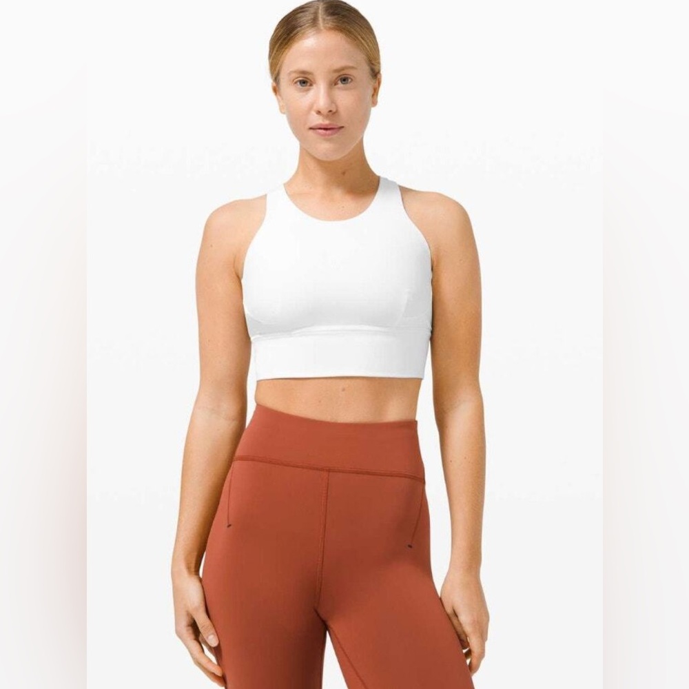 Lululemon White and Sports Bra/Crop Top Size 2